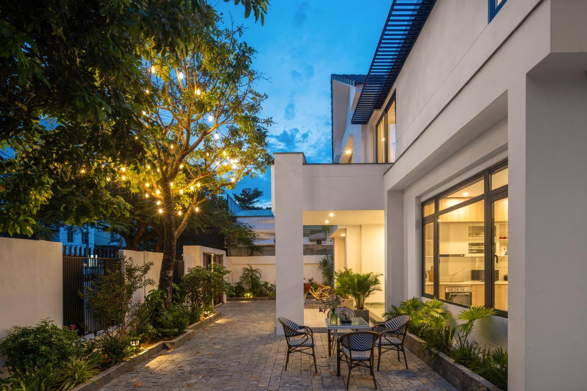 Villa Sense Pool - Luxurious 500m2 Pool Mansion Walk To My Khe