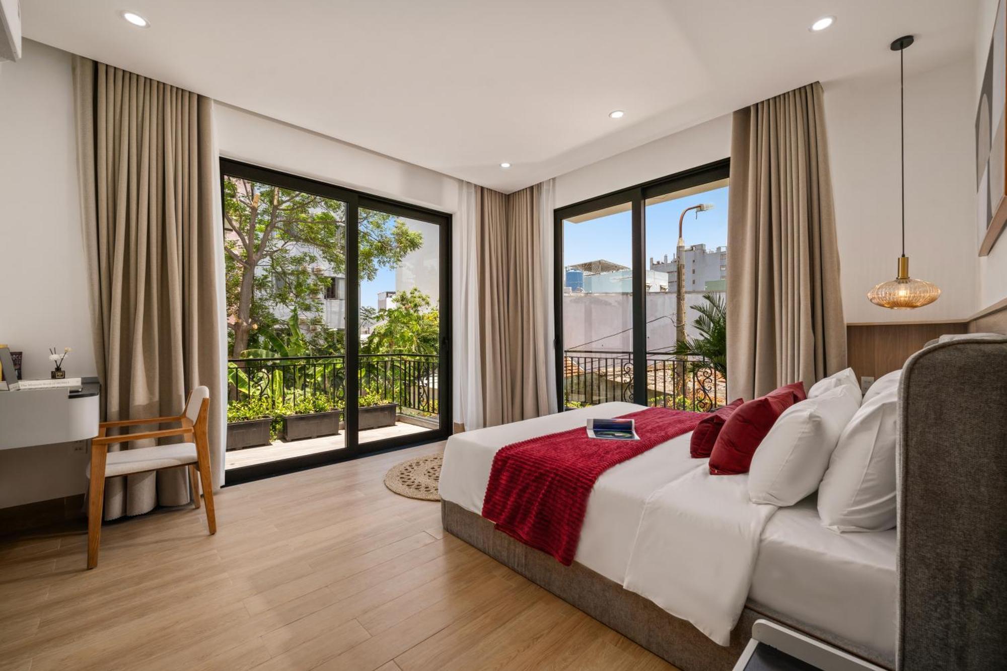 Sense Pool - Luxurious 500m2 Pool Mansion Walk To My Khe * Da Nang